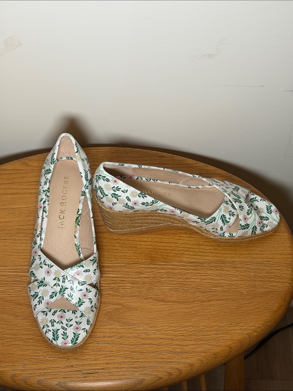 Jack Rogers Criss-Cross Wedge Espadrilles - Palmer White Daisy, new W/O box
